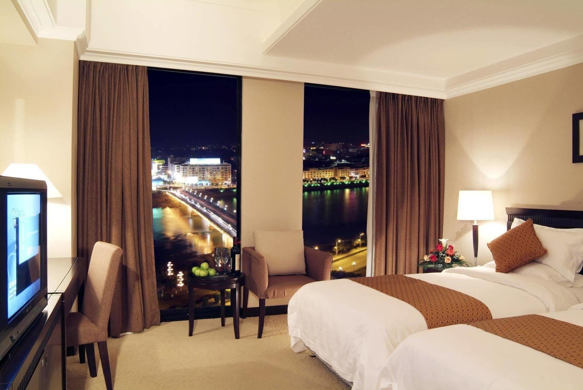 Heyuan Great International Hotel Esterno foto