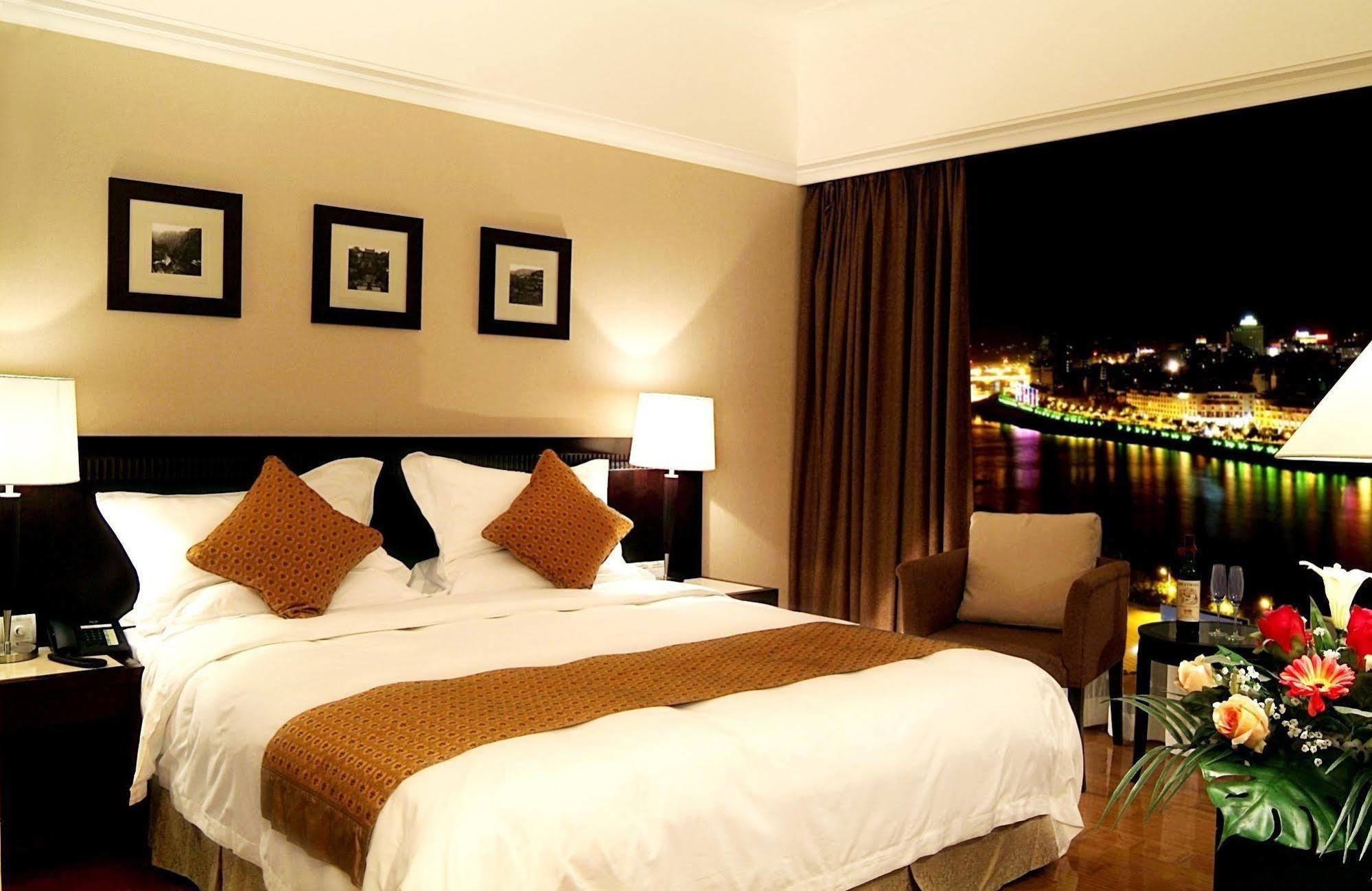 Heyuan Great International Hotel Esterno foto