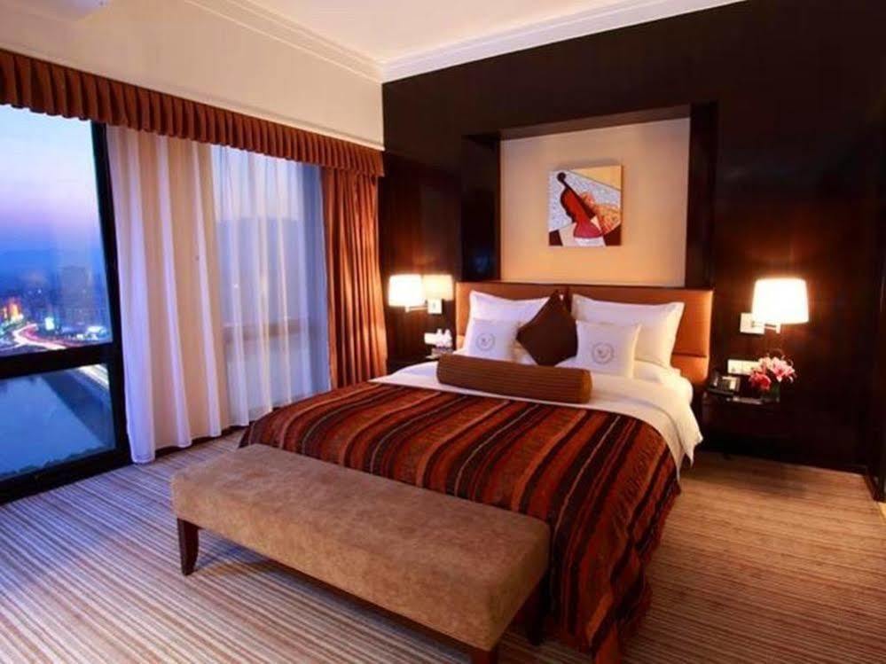 Heyuan Great International Hotel Esterno foto